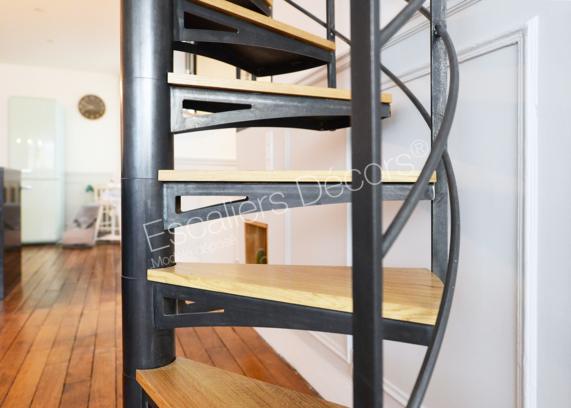 SH055 - Colimaçon Atelier Loft de petit diamètre. Escalier design gain de place. Vue 3